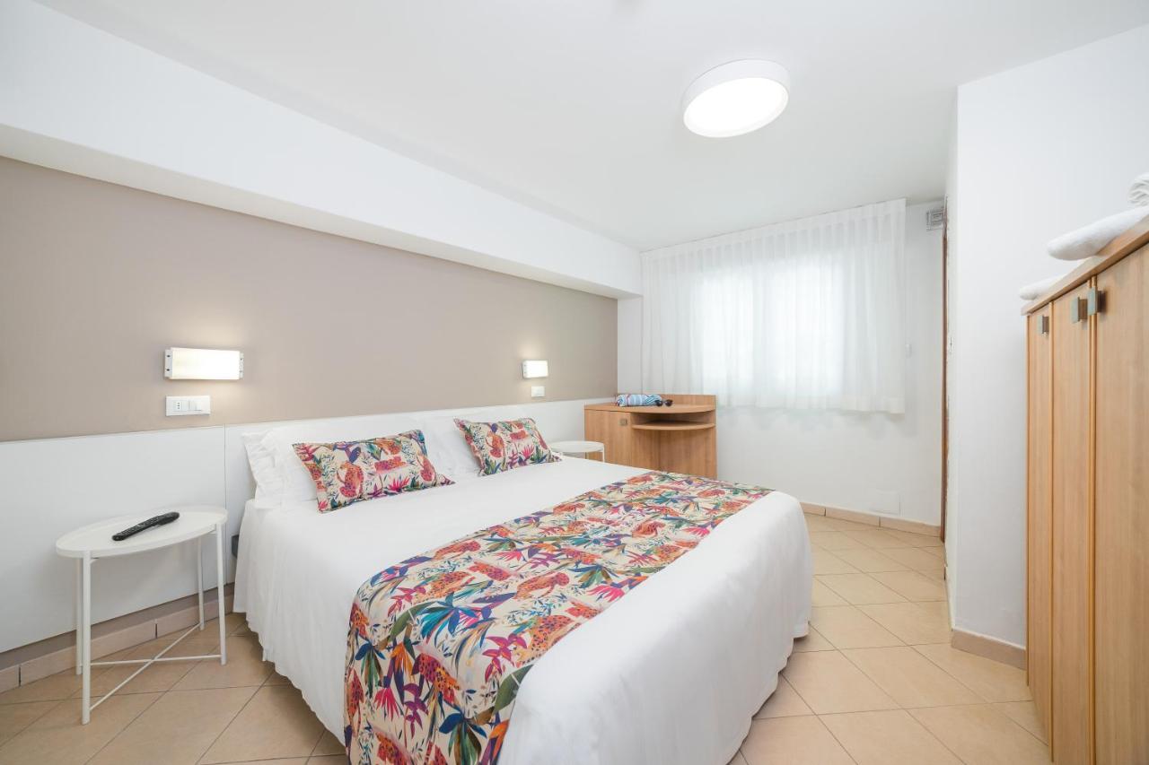 Appartamenti Smart A 30M Da Viale Dante E 100M Dal Mare ริชโชเน ภายนอก รูปภาพ