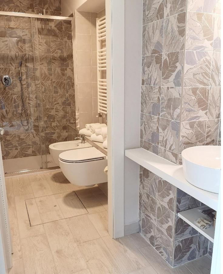 Appartamenti Smart A 30M Da Viale Dante E 100M Dal Mare ริชโชเน ภายนอก รูปภาพ