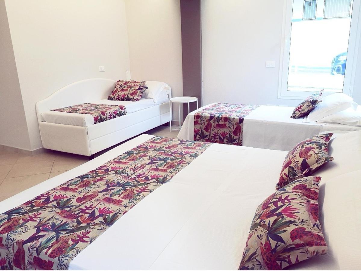 Appartamenti Smart A 30M Da Viale Dante E 100M Dal Mare ริชโชเน ภายนอก รูปภาพ