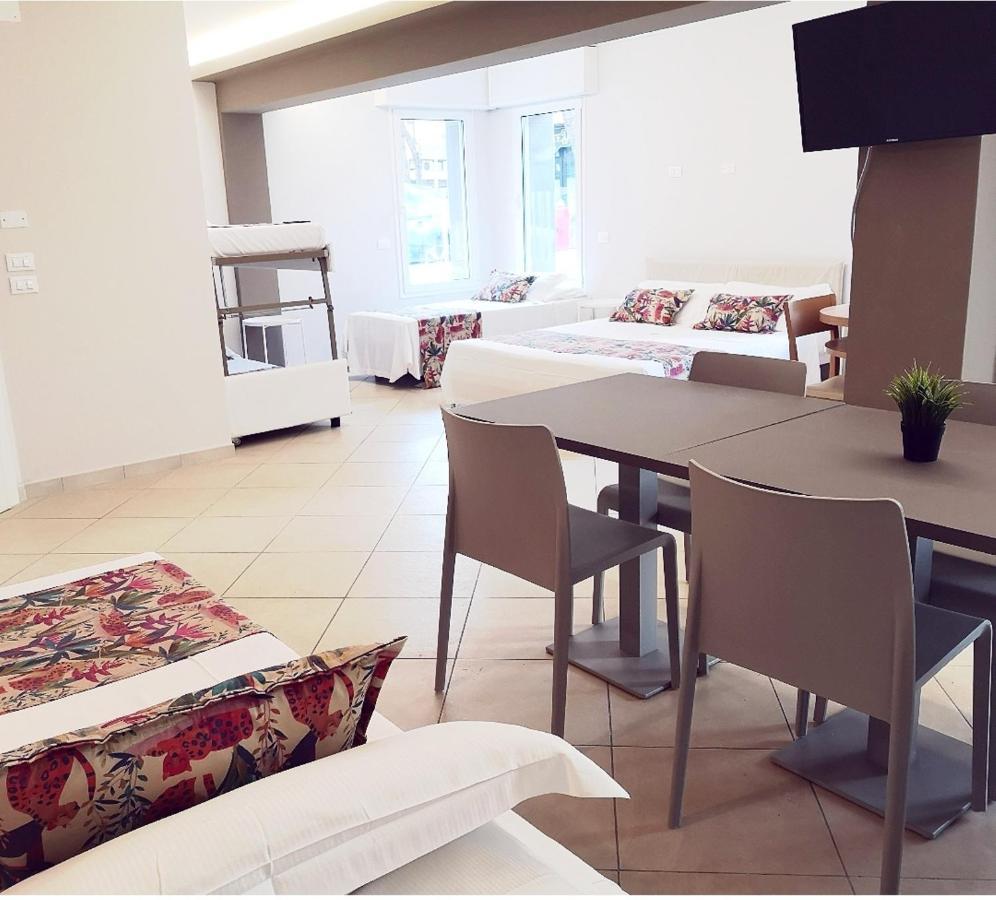 Appartamenti Smart A 30M Da Viale Dante E 100M Dal Mare ริชโชเน ภายนอก รูปภาพ