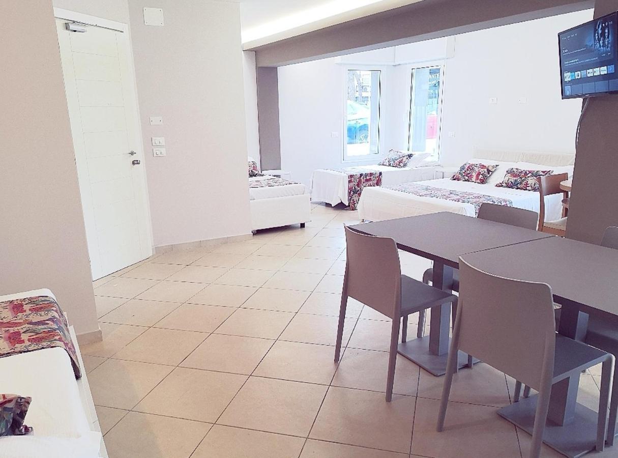 Appartamenti Smart A 30M Da Viale Dante E 100M Dal Mare ริชโชเน ภายนอก รูปภาพ